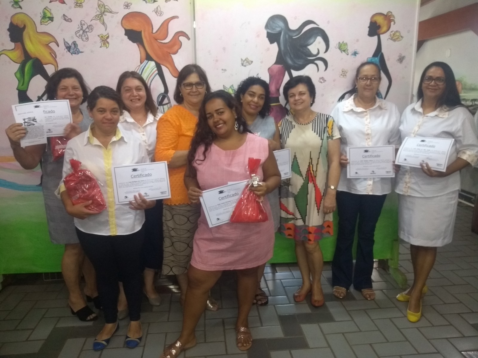 Concluído o trabalho com mais uma turma do Projeto Escola de Moda
