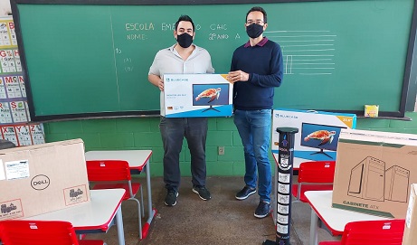 Entregues R$ 227 mil em equipamentos para escolas municipais