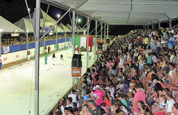 Carnaval 2024: após 6 anos, Batatais volta a ter desfile de escolas de samba no sambódromo