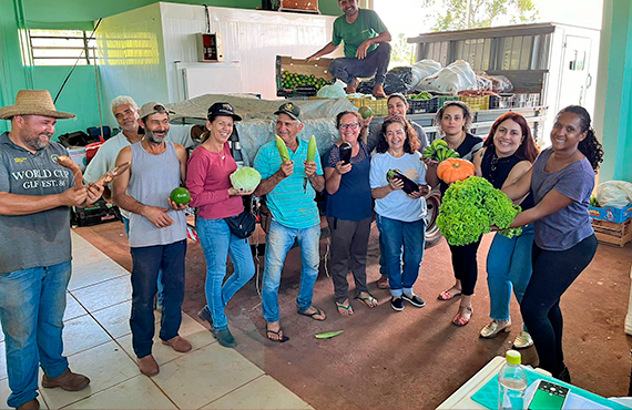 Primeira retirada de alimentos do PPA resulta em mais de 1,5 mil quilos de legumes e verduras