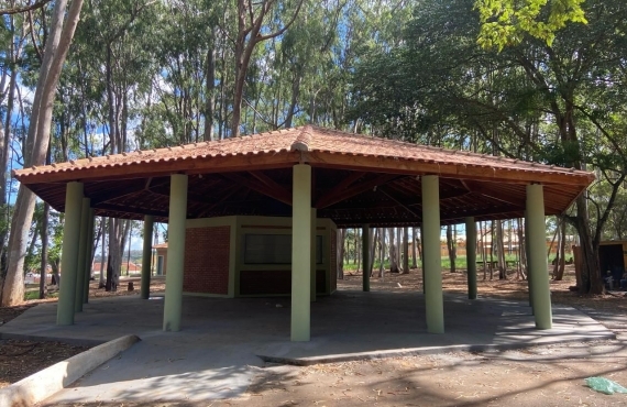 Prefeitura de Batatais reforça chamada para licitação do quiosque do Bosque Municipal