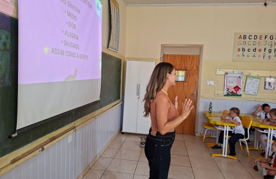 Educação e Proteção Animal mobilizam cerca de 200 alunos em ação na Escola da Fundação José Lazzarini