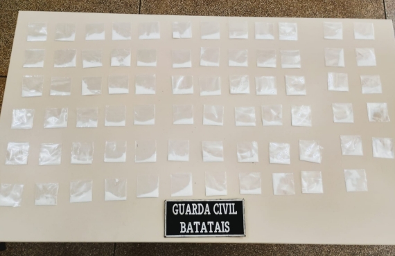 GCM de Batatais apreende cocaína em área de mata no Jardim Simieli